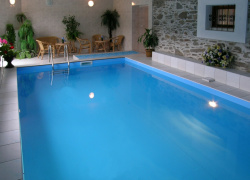 Vlastní bazén 4×8m, hloubka 1,2m